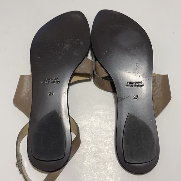 Martha Davis Pewter Flat Sandals Italy Size 7 - Picture 8 of 12